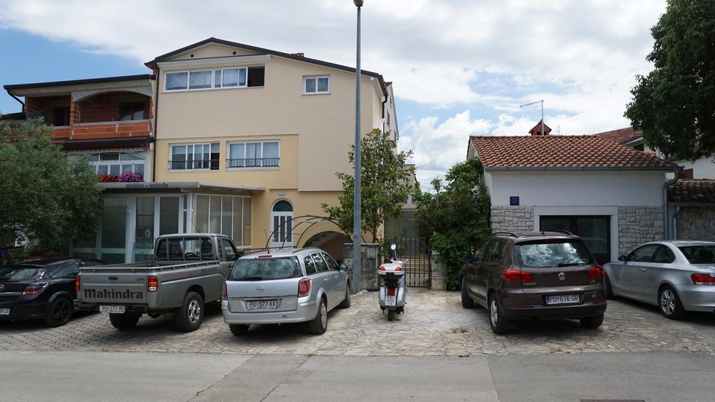 Apartments Divina Rovinj Buitenkant foto